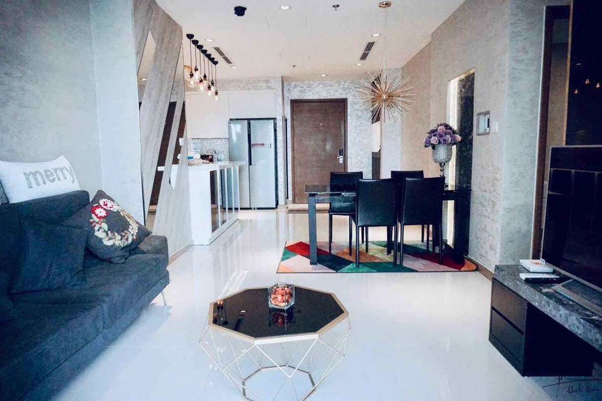 Travelaholic'S Homestay Ho Şi Min Exterior foto